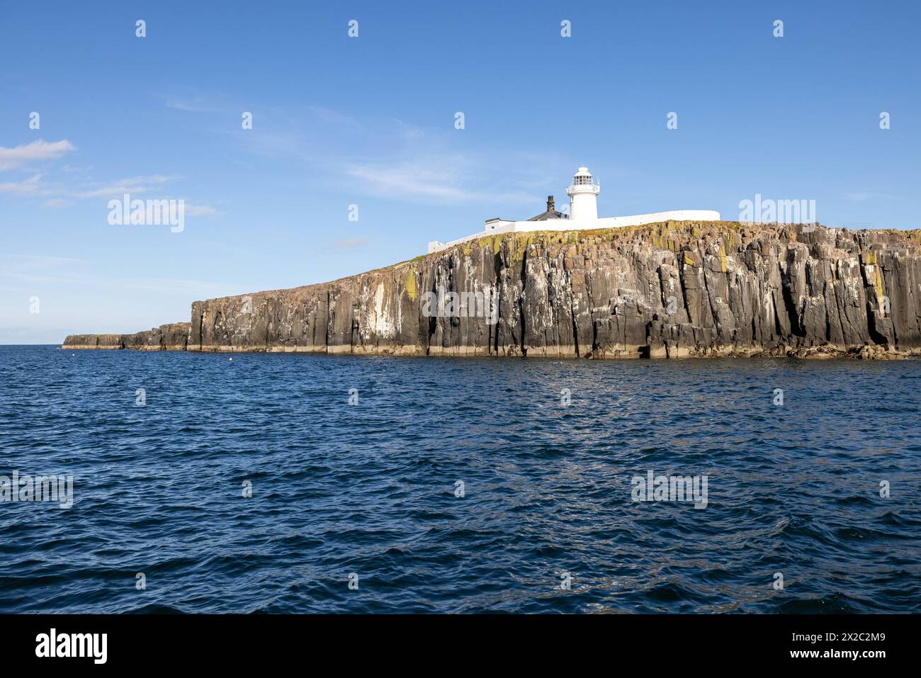 White Inner Farne Lighthouse, Farne Islands, Northumberland, England,  United Kingdom Stock Photo - Alamy