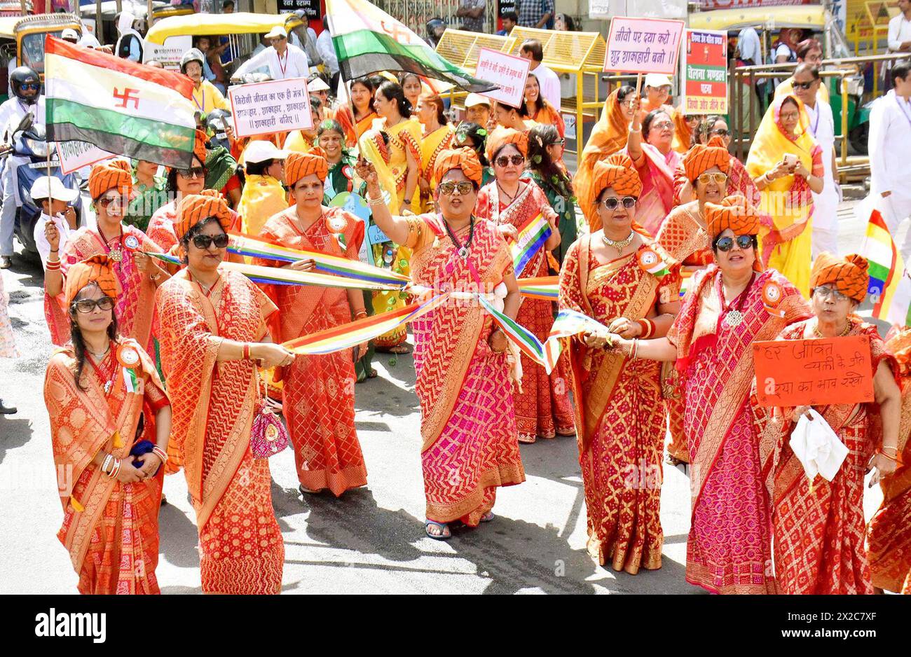 PATNA, INDIA - APRIL 21: Jain community members taking out a religious procession in Patna on the occasion of Mahaveer Jayanti, on April 21, 2024 in Patna, India. (Photo by Santosh Kumar/Hindustan Times/Sipa USA ) Stock Photo