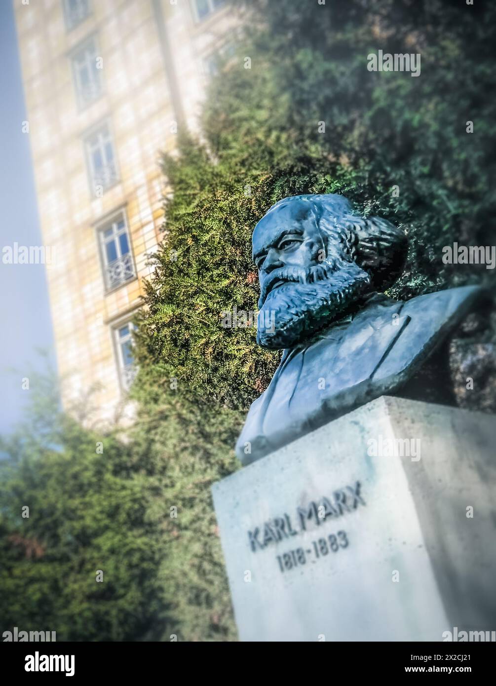 Berlin, Büste von Karl Marx Stock Photo - Alamy