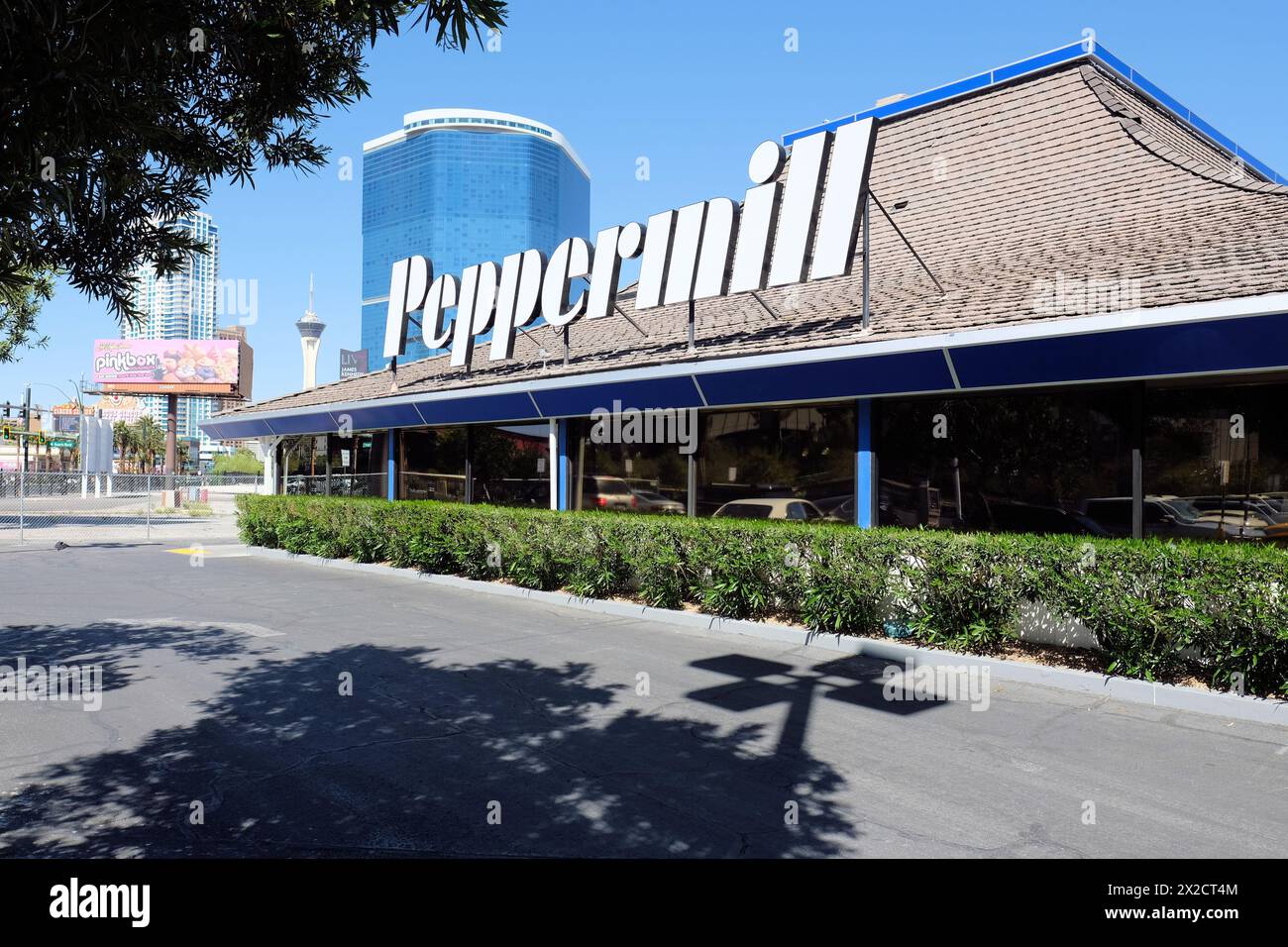 The Peppermill Restaurant and Fireside Lounge on Las Vegas Boulevard, an iconic restaurant and bar on the Las Vegas Strip, established in 1972. Stock Photo