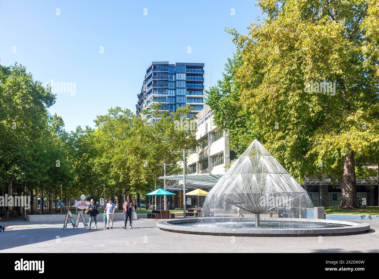 City Walk Fountain, Akuna Street, Central Canberra, Canberra, Australian Capital Territory, Australia Stock Photo