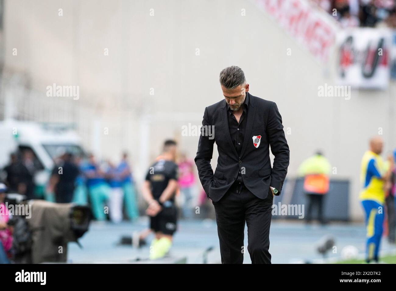 Cordoba, Argentina. 21st Apr, 2024. Martin Demichelis of River Plate gestures during a quarter final match of Copa de la Liga Profesional 2024 between River Plate and Boca Juniors at Mario Alberto Kempes Stadium on April 21, 2024 in Cordoba, Argentina. Credit: SOPA Images Limited/Alamy Live News Stock Photo