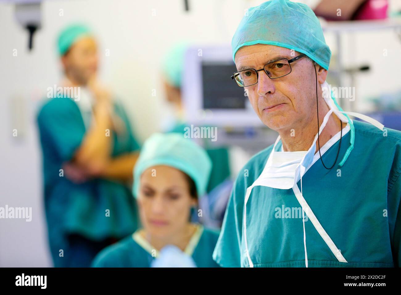 Surgeon, Surgery, Operating room, Onkologikoa Hospital, Oncology ...