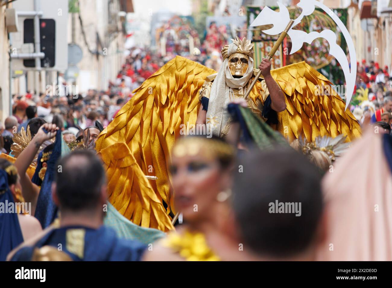 04-20-2024, Alcoy, Spain: Street ballet accompanying the Mudejares group in a popular parade. Popular festivals declared of international tourist inte Stock Photo
