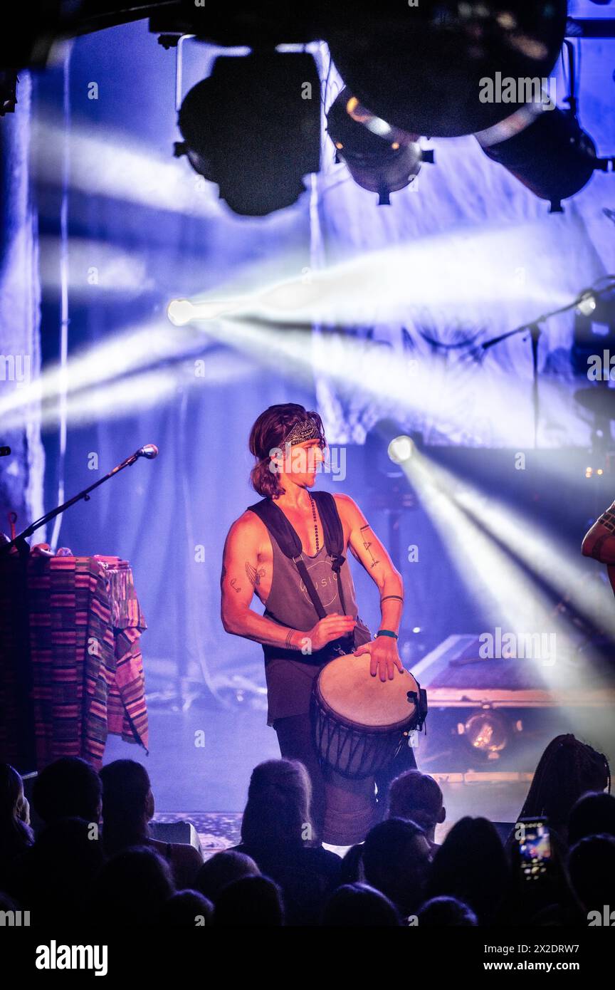 Sean Koch with Adrian Fowler and Ross Hillier live on stage Stock Photo ...