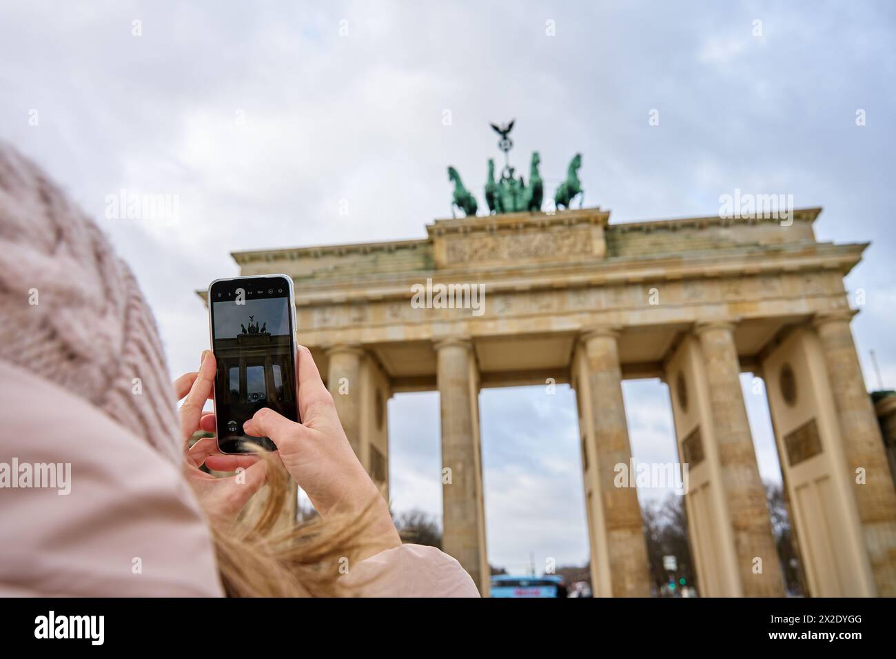 tourist information at brandenburg gate