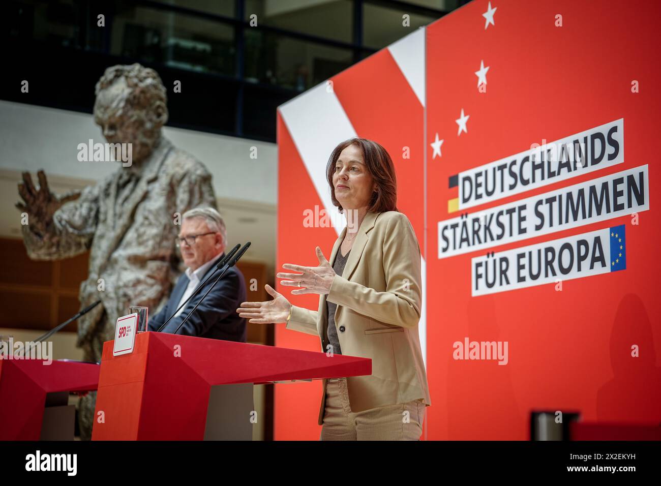Berlin, Germany. 22nd Apr, 2024. Katarina Barley (r), Member of the European Parliament and SPD lead candidate for the European elections, and Nicolas Schmit, EU Commissioner for Employment, Social Affairs and Equal Opportunities and lead candidate of the Party of European Socialists (PES) for the European elections, give a press conference after the meeting of the SPD Presidium in the Willy Brandt House. Credit: Kay Nietfeld/dpa/Alamy Live News Stock Photo