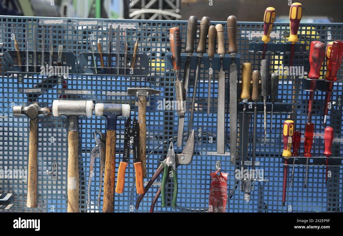 Tools panel hi-res stock photography and images - Alamy