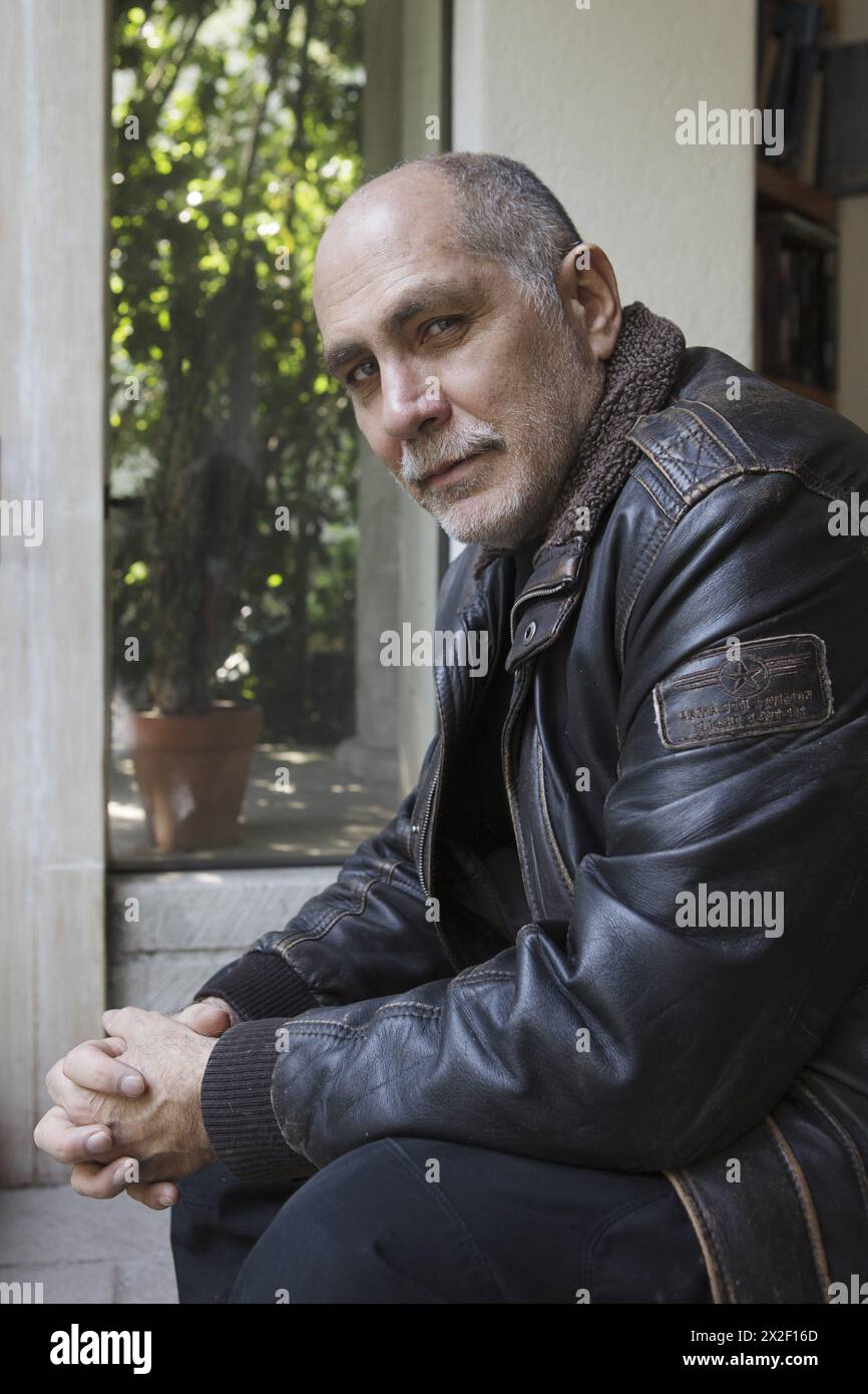 Portrait of Guillermo Arriaga Jordan at his place 06/01/2018 ©Isabella