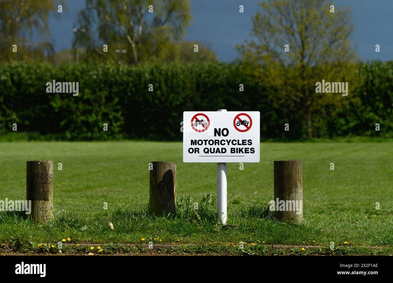 'No Motorcycles or Quad Bikes' sign on a village green, Kent, UK. Stock Photo