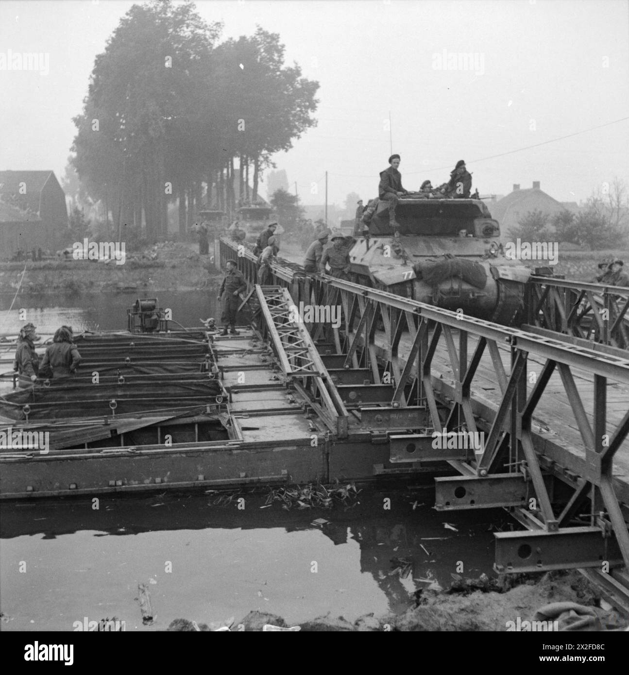 THE BRITISH ARMY IN NORTHWEST EUROPE 19441945 M10 tank destroyers