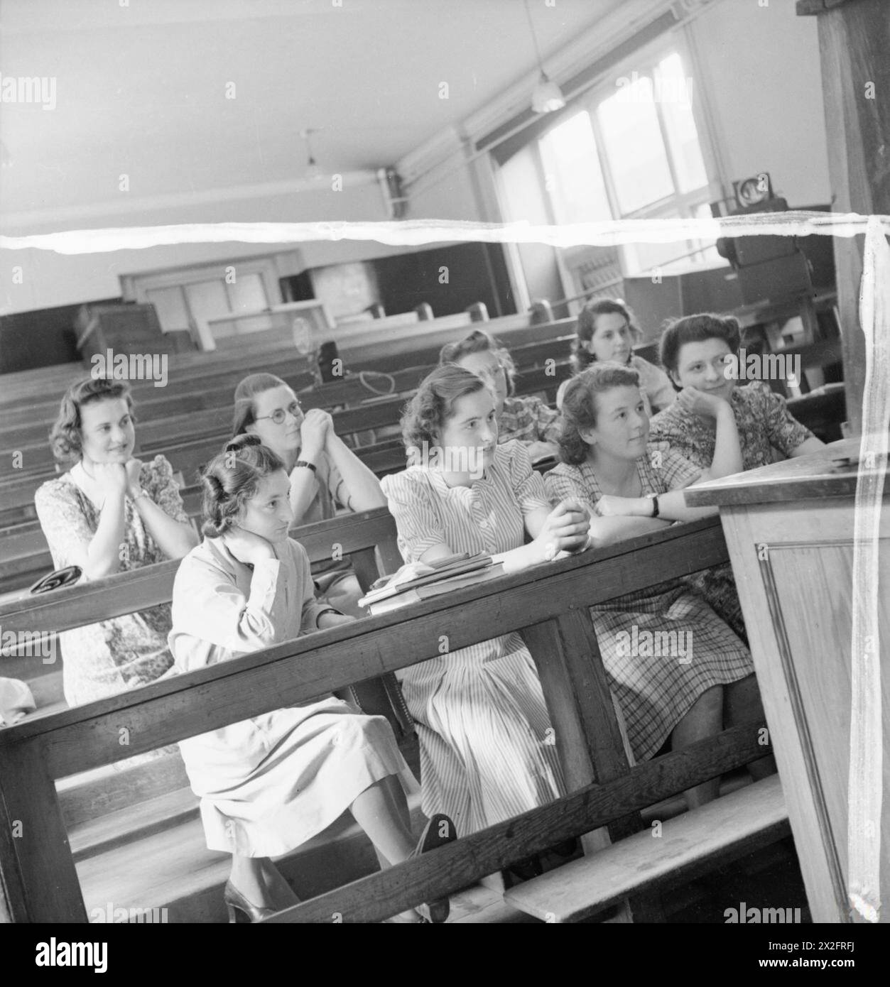 Group of nurses and britain hi-res stock photography and images - Alamy