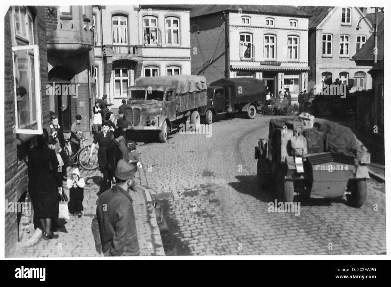 The 1st Royal Dragoons advance in column formation through Eckernförde ...