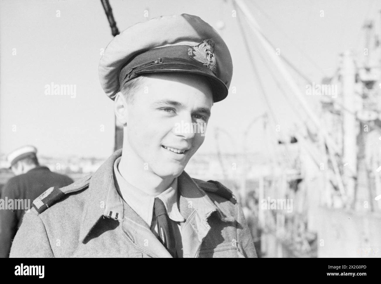 SUBMARINES AND SUBMARINE OFFICERS. 4 FEBRUARY 1943, MALTA. - Sub Lieut N D Campbell, RN, 5th Officer, HMS TROOPER Stock Photo