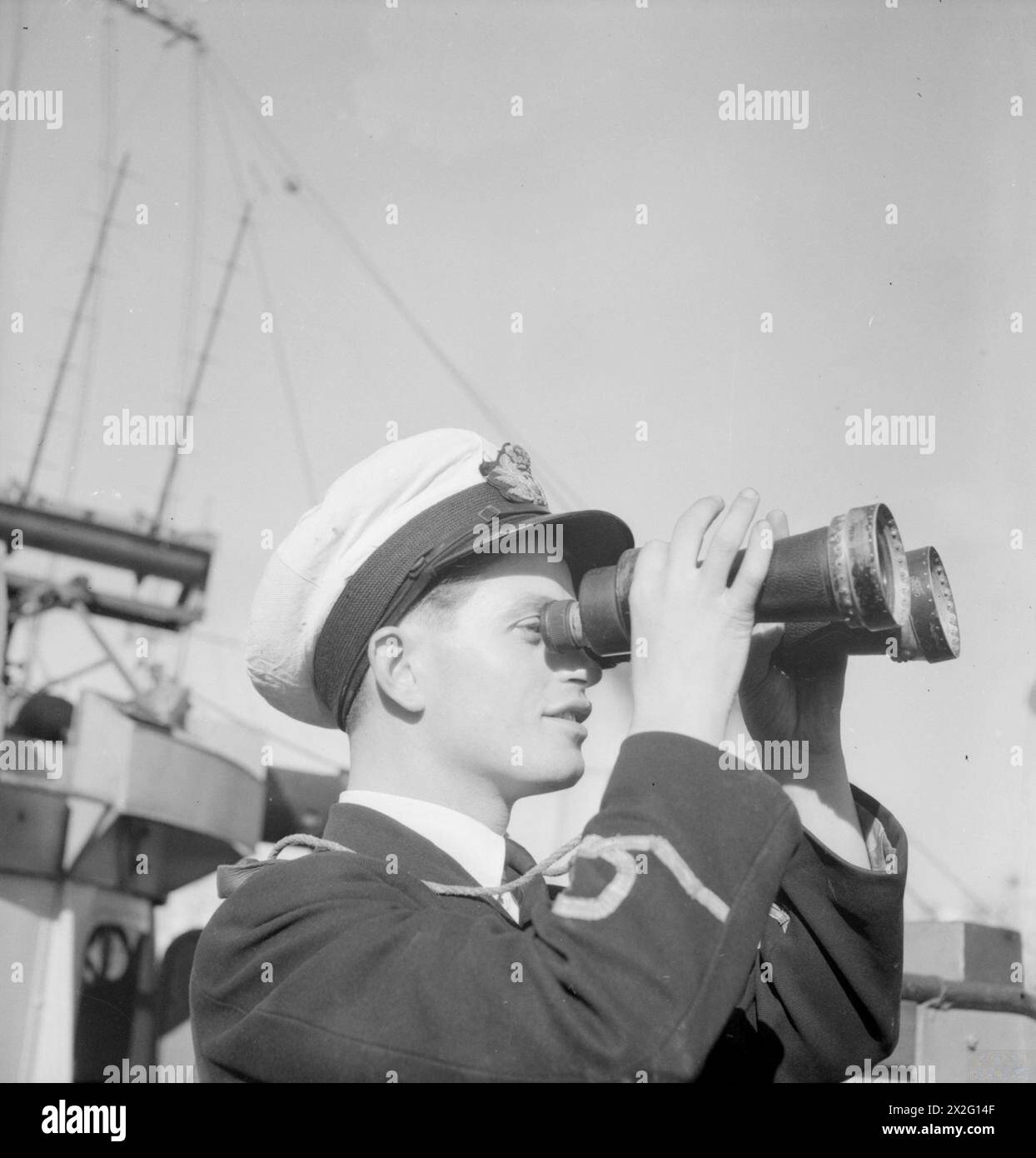 THREE ENEMY DESTROYERS SUNK IN 1 1/2 HOURS. 22 NOVEMBER 1944, ON BOARD ...