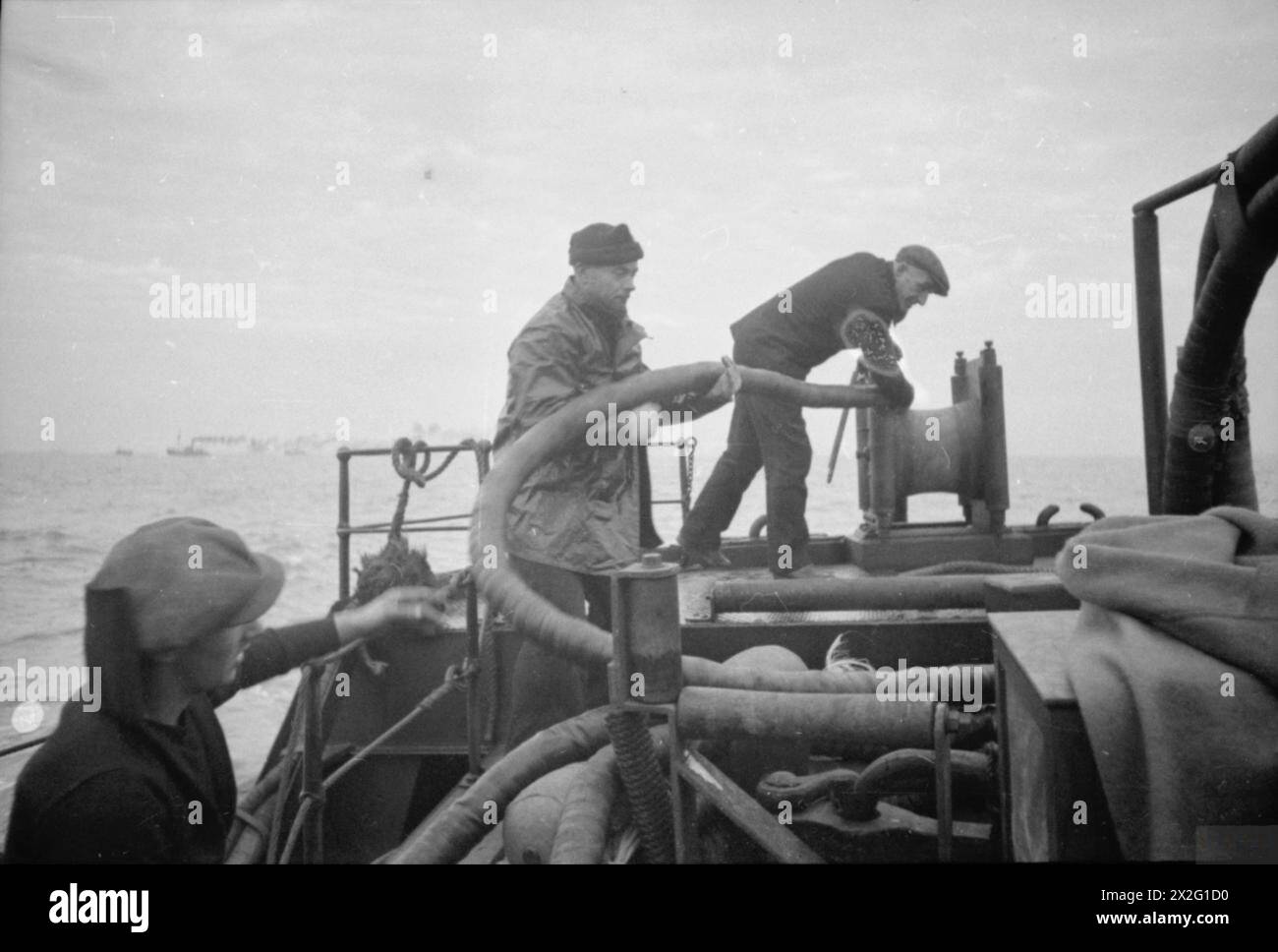 life-aboard-the-minesweeper-hmt-cayrian-in-1940-includes-deploying-the