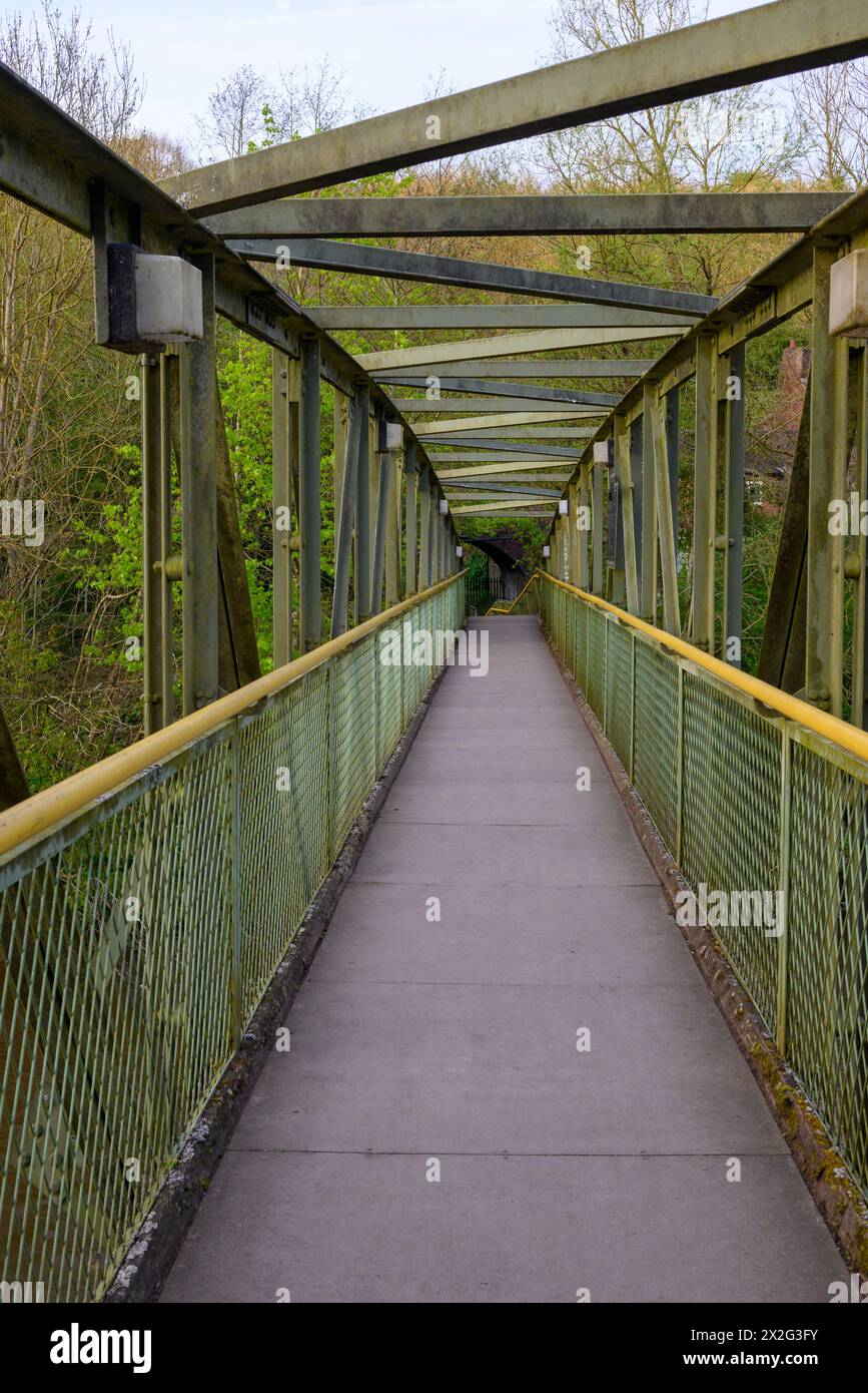 Jackfield and Coalport Memorial Bridge over the River Severn at Ironbridge, Shropshire, UK Stock Photo