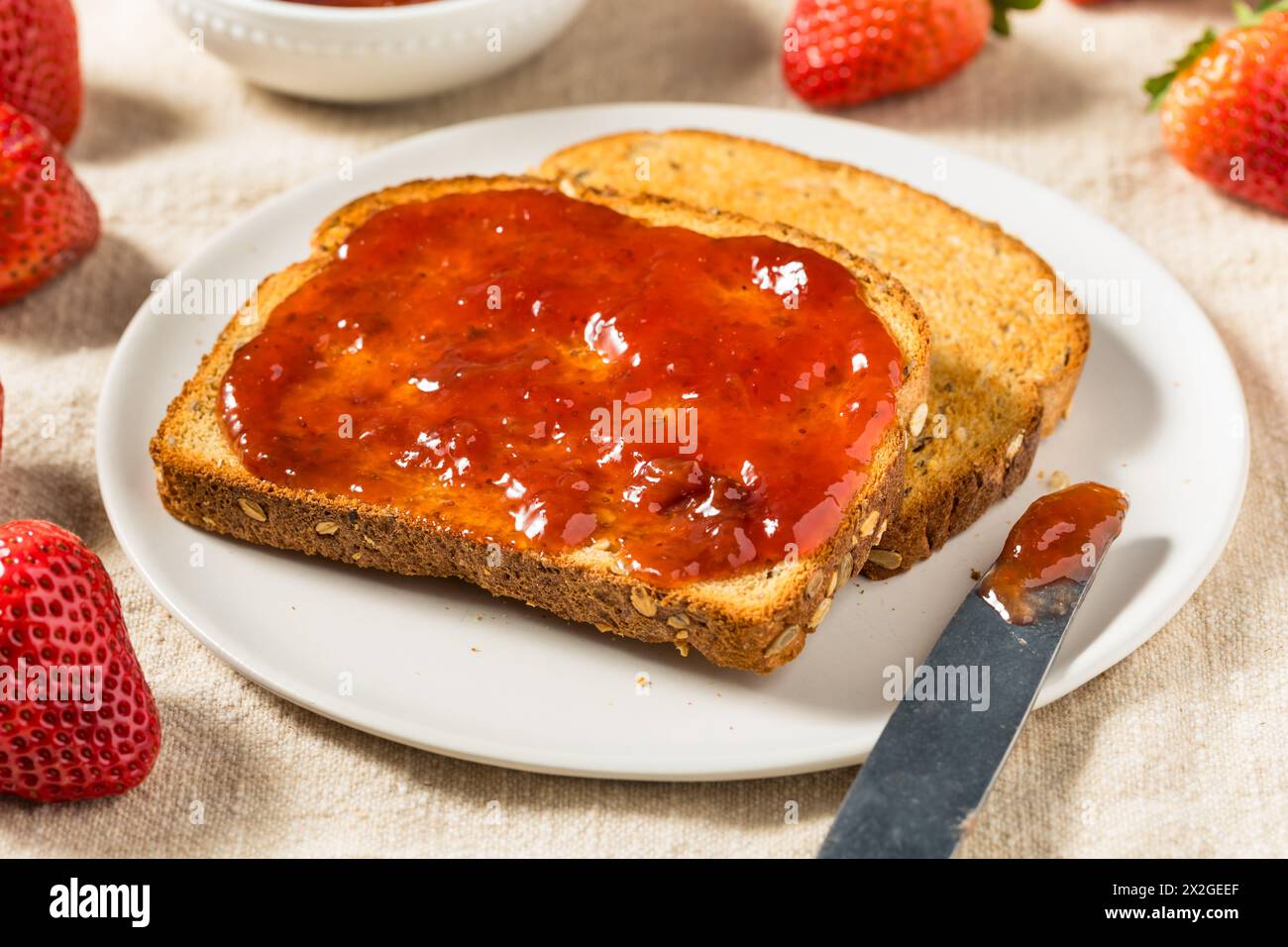 Jam and toasted bread hi-res stock photography and images - Alamy