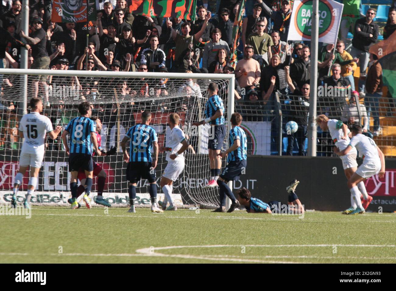 Lecco, Italy. 20th Apr, 2024. Joel Pohjanpalo (Venezia) scores a goal during the Serie BKT match between Lecco and Venezia at Stadio Mario Rigamonti-Mario Ceppi on April 20, 2024 in Lecco, Italy.(Photo by Matteo Bonacina/LiveMedia) Credit: Independent Photo Agency/Alamy Live News Stock Photo