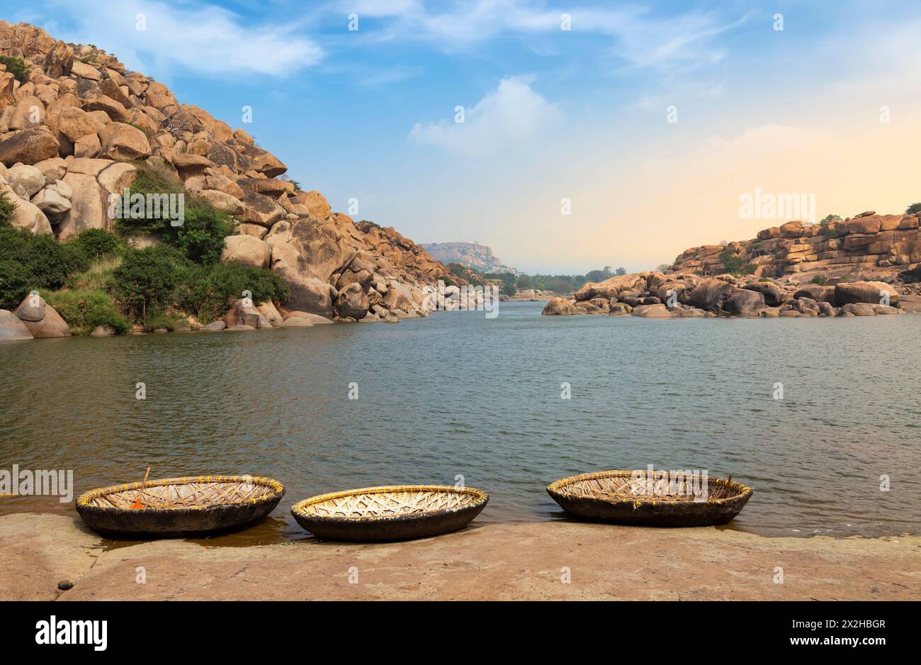 Bay of the coracle hi-res stock photography and images - Alamy