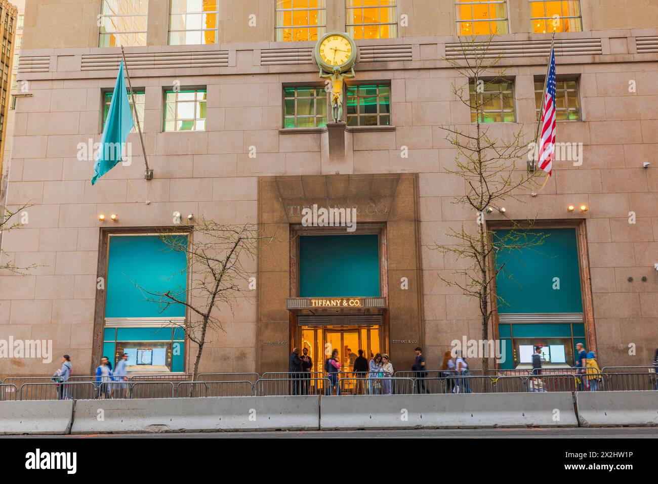 Tiffany flagship store new york hi res stock photography and images Alamy