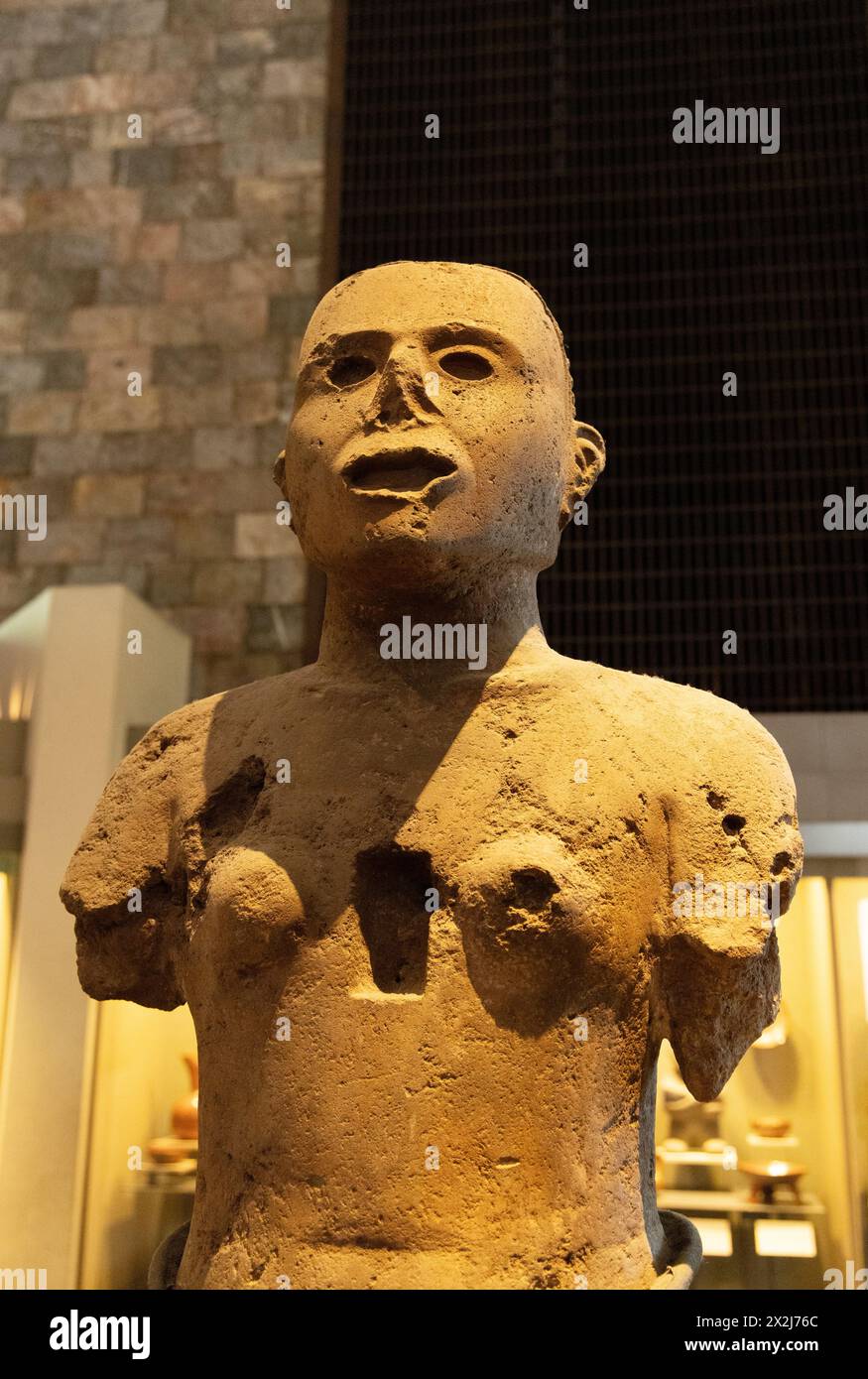 Nude female statue; Aztec sculpture from Tenochtitlan; pre hispanic ...