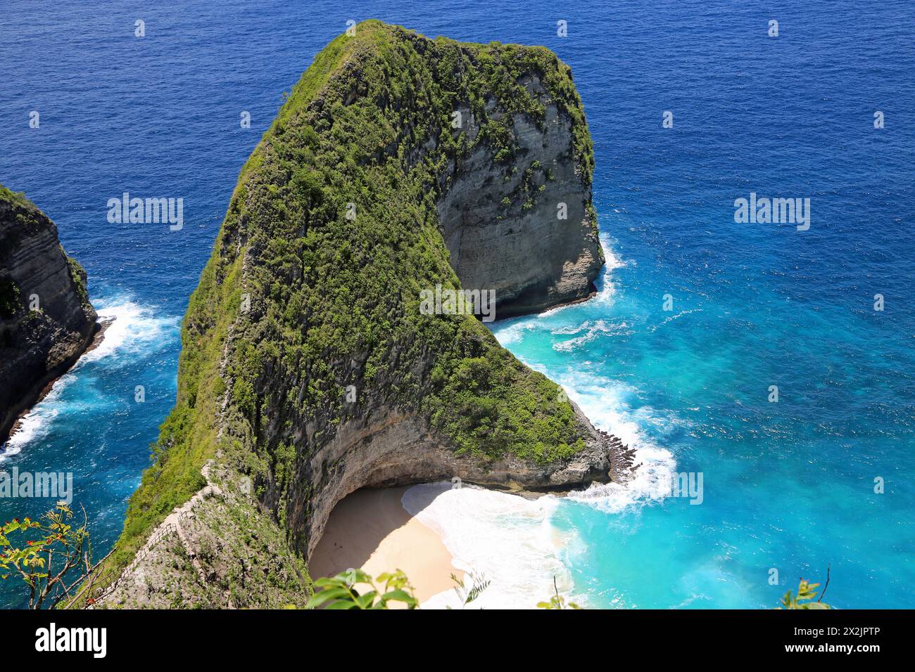 The trail on the cliff - Kelingking Beach - Nusa Penida, Indonesia Stock Photo