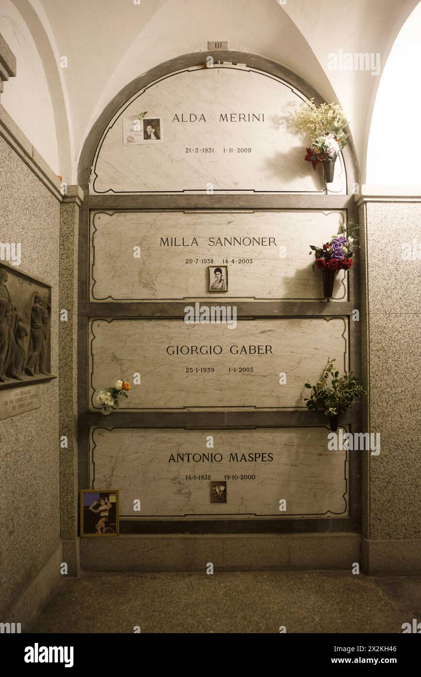 Milan, Italy, December 29, 2020. The graves of the Italian poet and writer Alda Merini (Alda Giuseppina Angela Merini, 1931 - 2009), of the actress Milla Sannoner (1938-2003) and of the Italian singer-songwriter, playwright, actor, cabaret artist, guitarist and theater director Giorgio Gaber (Giorgio Gaberščik, 1939 - 2003), of the track racer and sports manager Antonio Maspes (1932 -2000) in crypt of the Famedio of the Monumental Cemetery of Milan. ©Isabella De Maddalena/opale.photo Stock Photo
