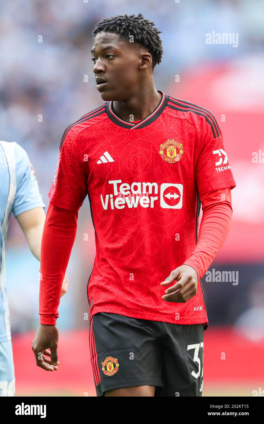 London, UK. 21st Apr, 2024. Manchester United midfielder Kobbie Mainoo ...