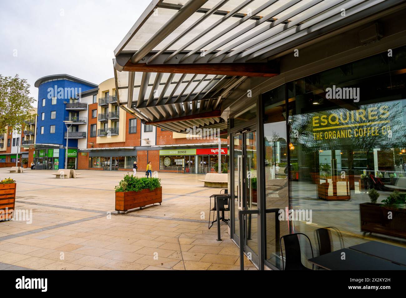 The Forum with shops and flats in modern buildings and Esquires coffee shop in Horsham market town in West Sussex, England. Stock Photo