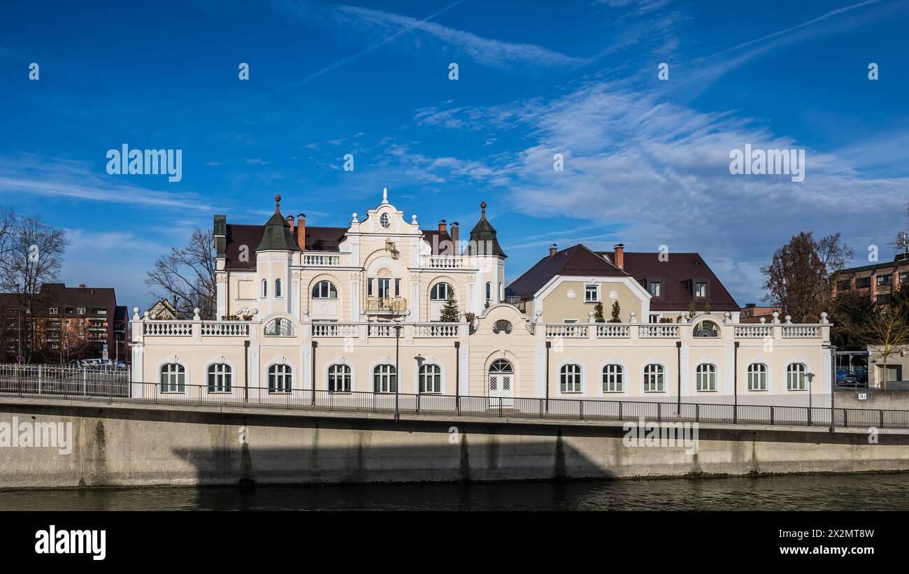 Landshut, Deutschland - 2. Januar 2021: Die Schlosserei Ussar. Stock Photo
