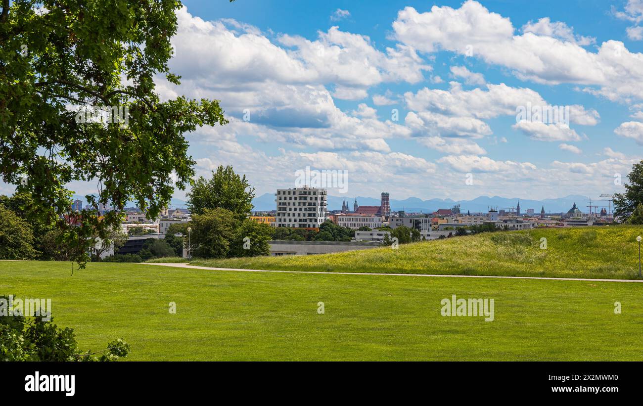Mit knapp 1,5 Millionen Einwohner ist die Landeshauptstadt München die ...