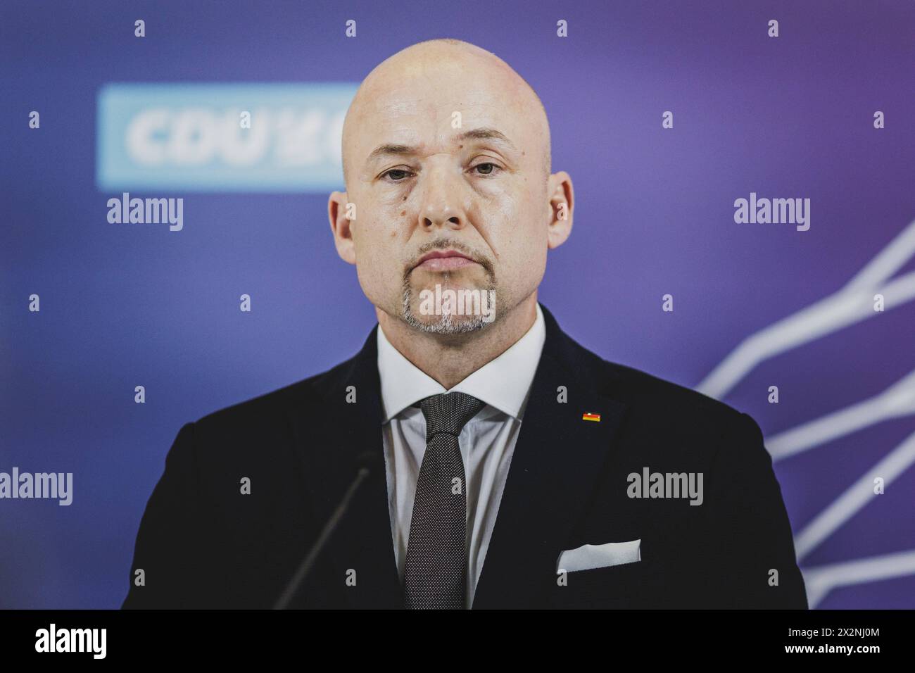 Picture of Alexander Hoffmann