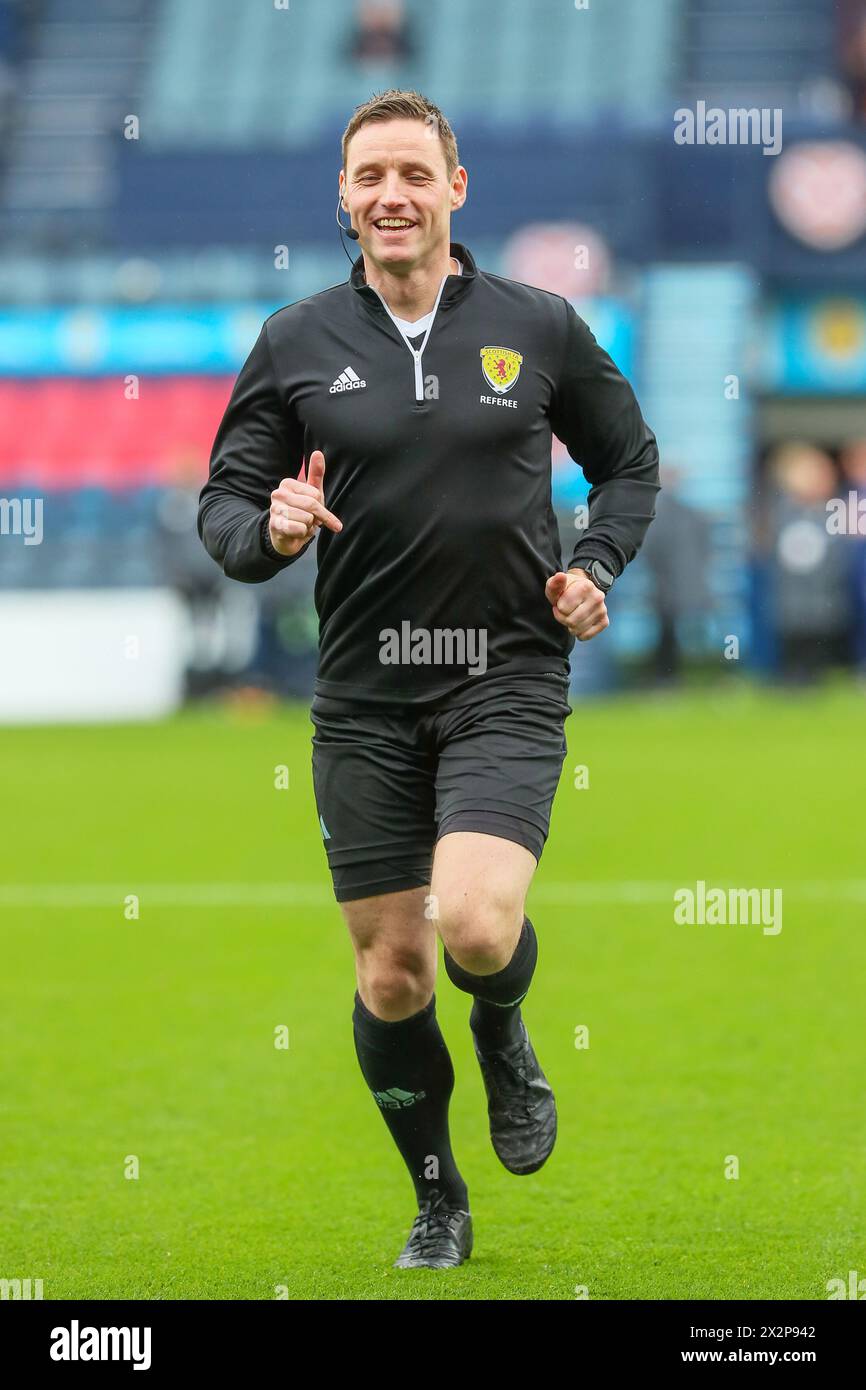 Steven McLean, Scottish Football Association referee, warming up before ...