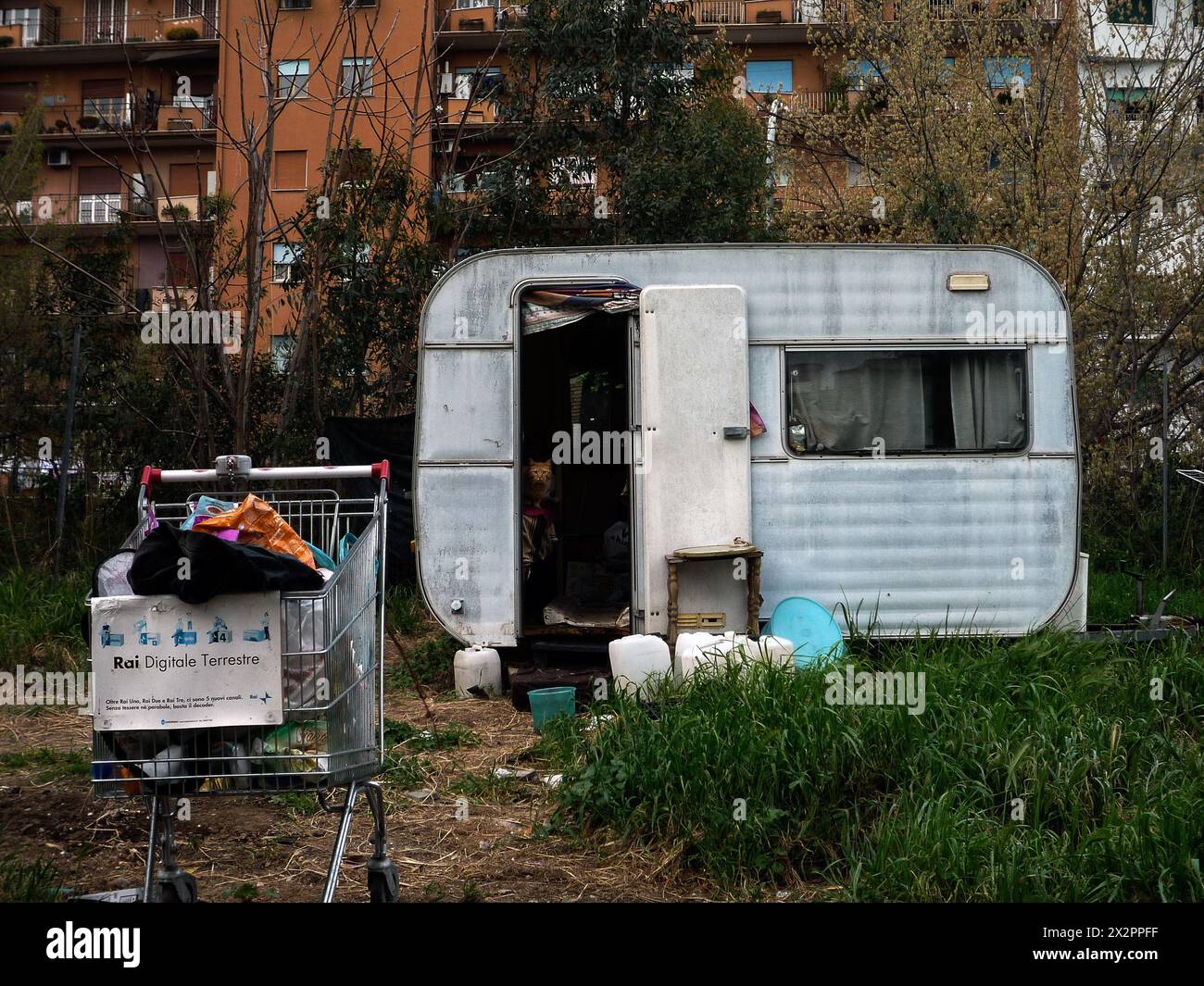 Homeless Caravan Dirty caravan hi-res stock photography and images - Alamy