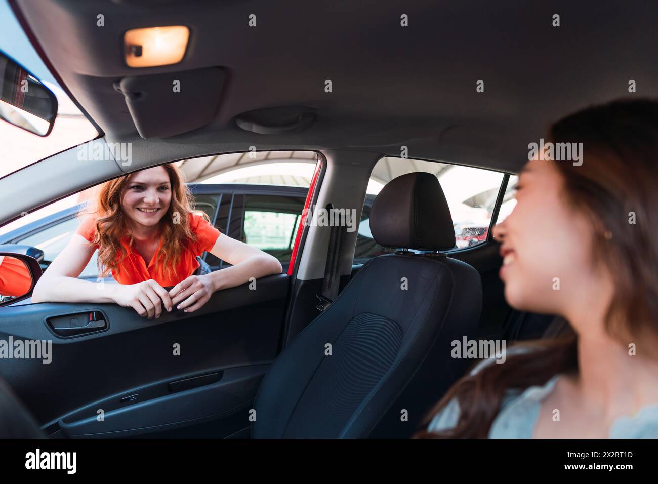 Talking In A Car Car young friends talking hi-res stock photography and images - Alamy