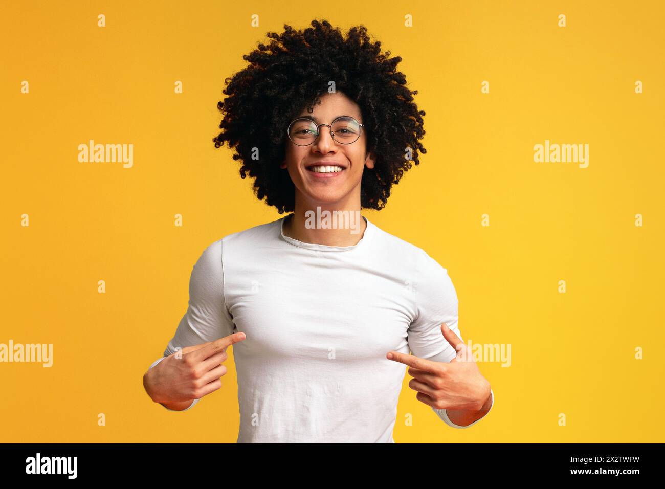 Black guy pointing himself hi-res stock photography and images - Alamy