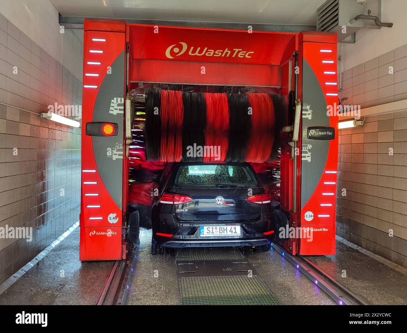 22.04.2024 / Wilnsdorf Die Autowäsche in einer Waschanlage bietet eine