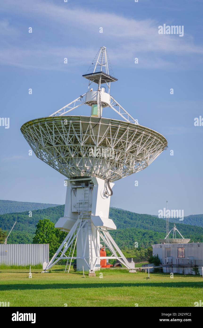 Green Bank Telescope, Observatory in Green Bank, West Virginia, USA