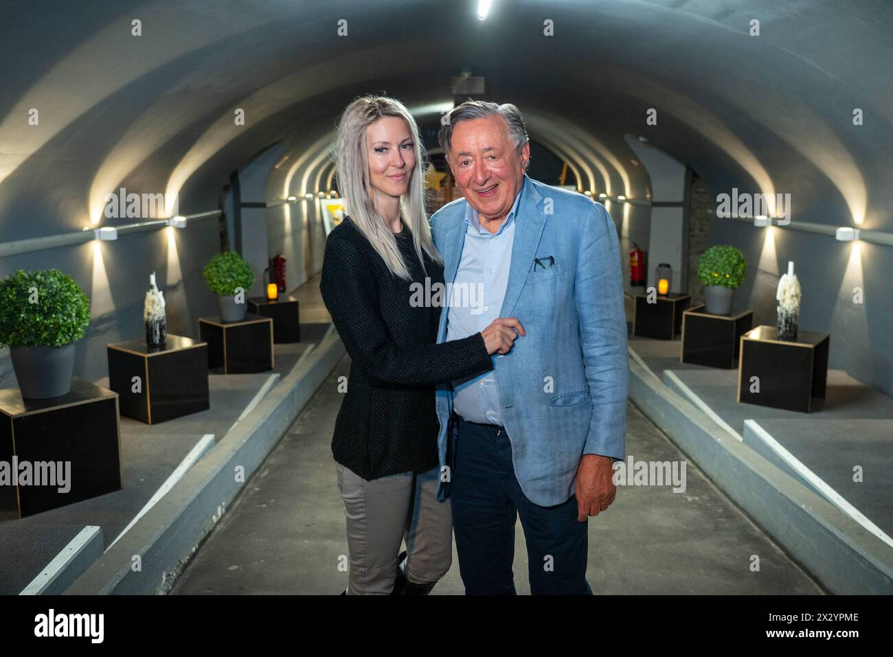 Richard LUGNER, Simone REILÄNDER during presentation of pop art by ...