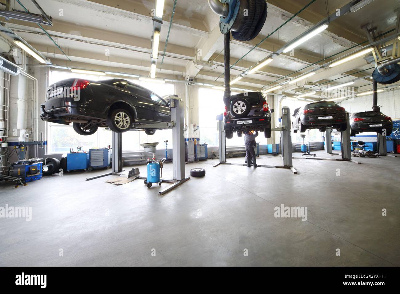 Lift lifts check in hi-res stock photography and images - Alamy