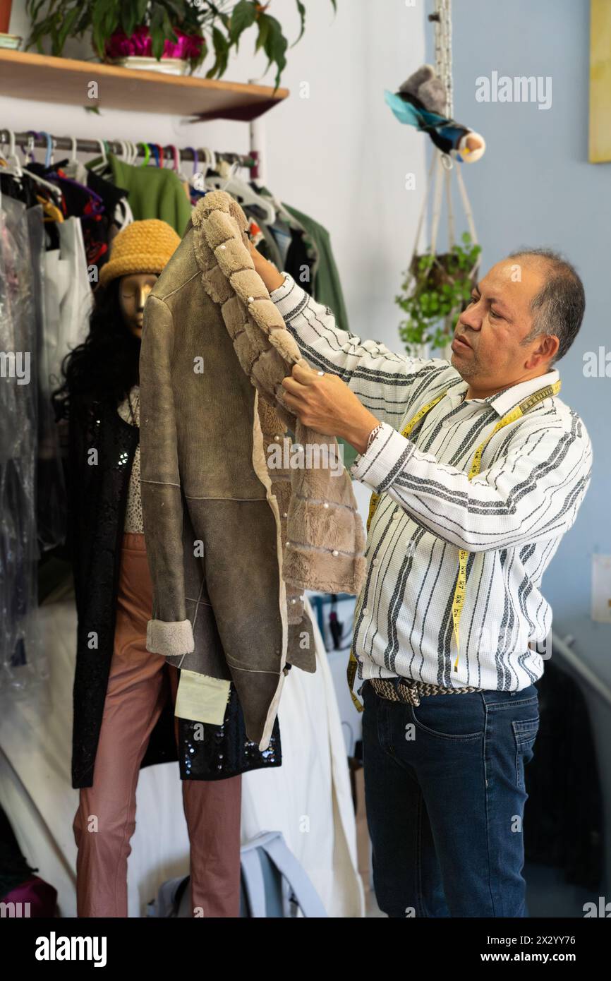 Fur garment design hi-res stock photography and images - Alamy