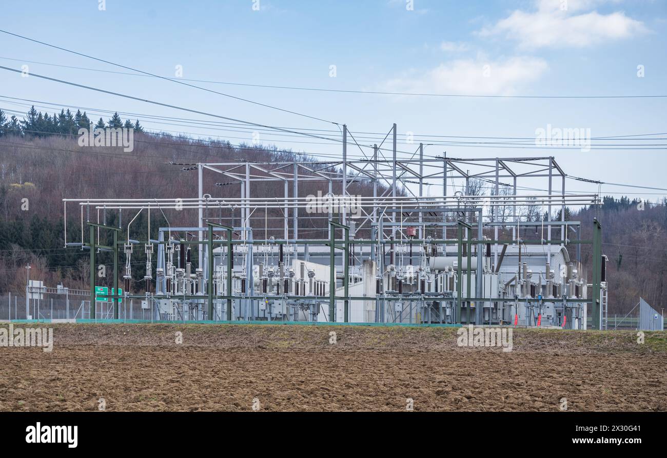 Das Unterwerk Kaiseraugst wird von der Schweizer Übertragungsnetzbetreiberin Swissgrid betrieben. (Kaiseraugst, Schweiz, 06.03.2022) Stock Photo