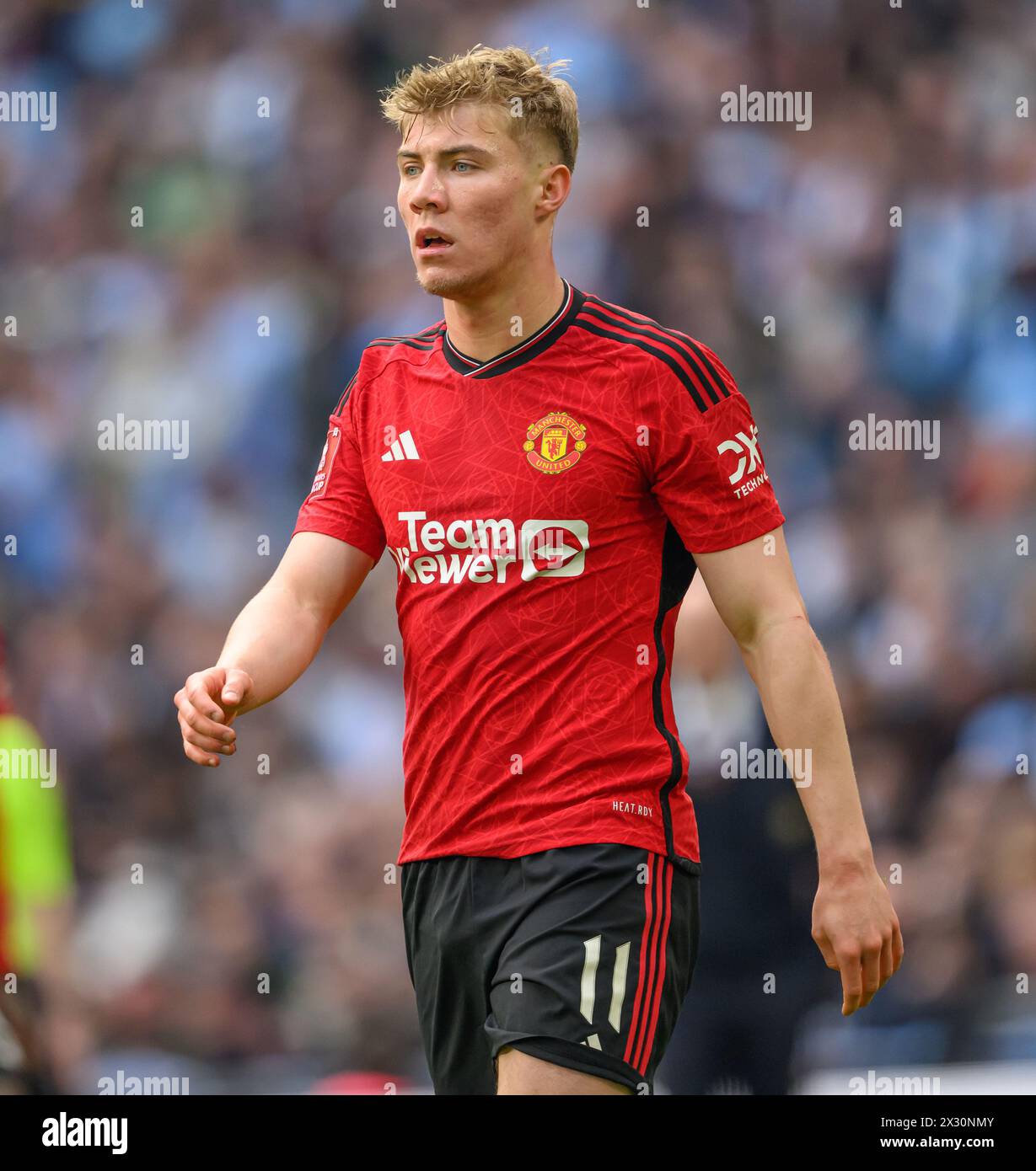 London, UK. 21st Apr, 2024 - Manchester United v Coventry City - FA Cup Semi-Final - Wembley.                                                                Manchester United's Rasmus Højlund in action.                                Picture Credit: Mark Pain / Alamy Live News Stock Photo