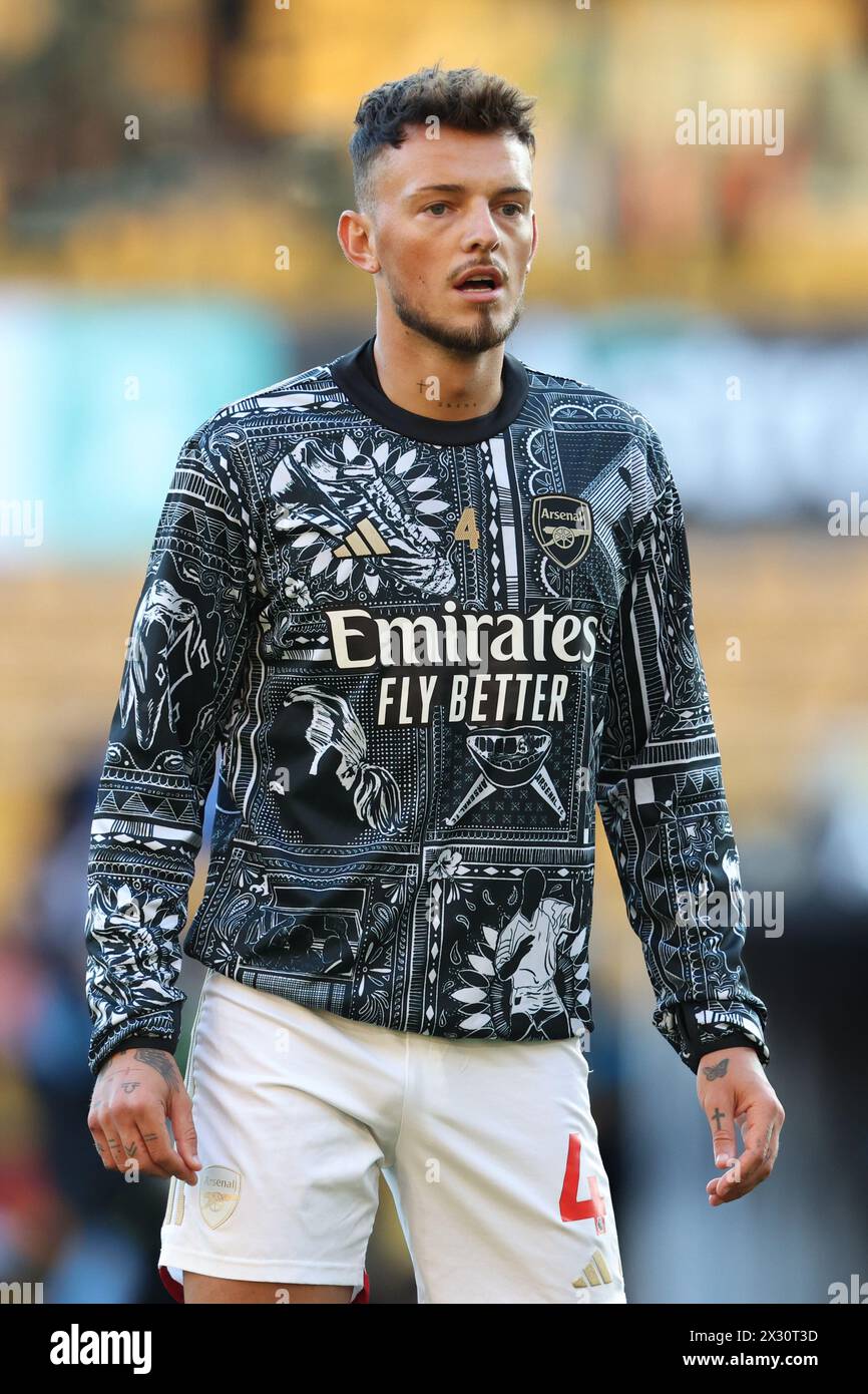 WOLVERHAMPTON, ENGLAND - APRIL 20: Ben White of Arsenal before the Premier League match between Wolverhampton Wanderers and Arsenal FC at Molineux on April 20, 2024 in Wolverhampton, England.(Photo by MB Media/MB Media) Stock Photo