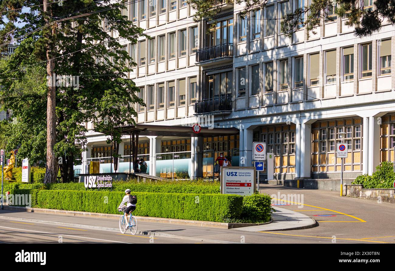 Einigangsbereich des Universitätsspital Zürich an der Rämistrasse. (Zürich, Schweiz, 15.05.2022) Stock Photo