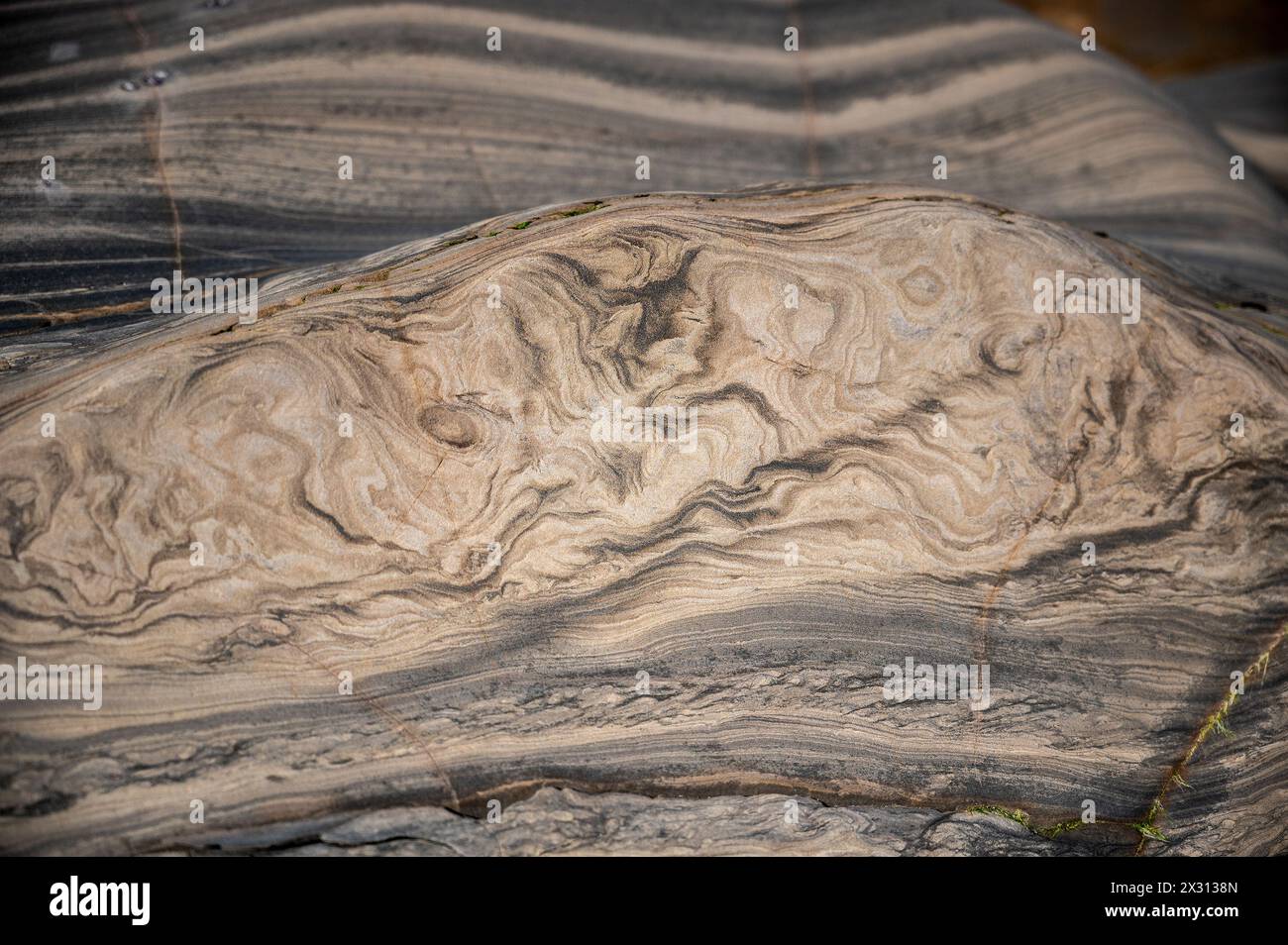 Fantastic sandstone rock formations on Bude beach, with amazing ...