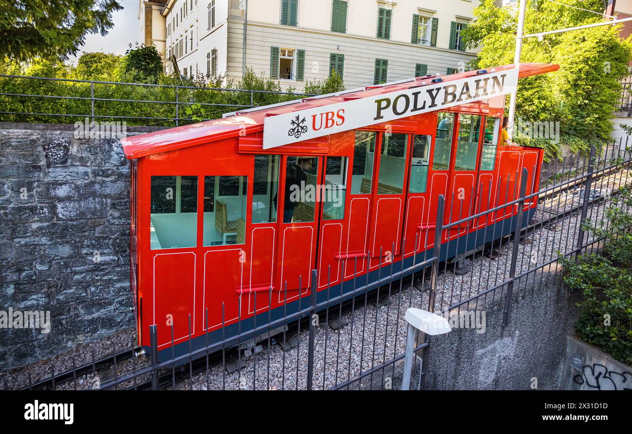 Die Polybahn ist eine Standseilbahn welche die beiden Haltestellen Central und Polyterrasse, ETH Zürich verbindet. (Zürich, Schweiz, 26.06.2022) Stock Photo
