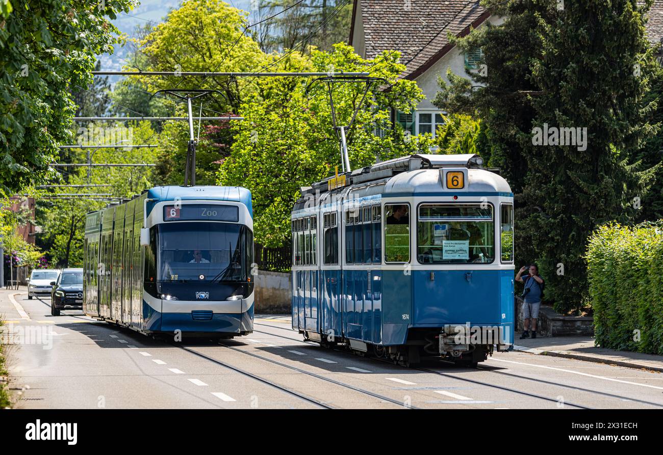 Das Tram VBZ Be 4/6 1674, auch genannt 'Mirage' wurde 1968 an die Verkehrsbetriebe Zürich (VBZ) abgeliefert. Hier steht es beim Jubiläumsanlass 175 Ja Stock Photo