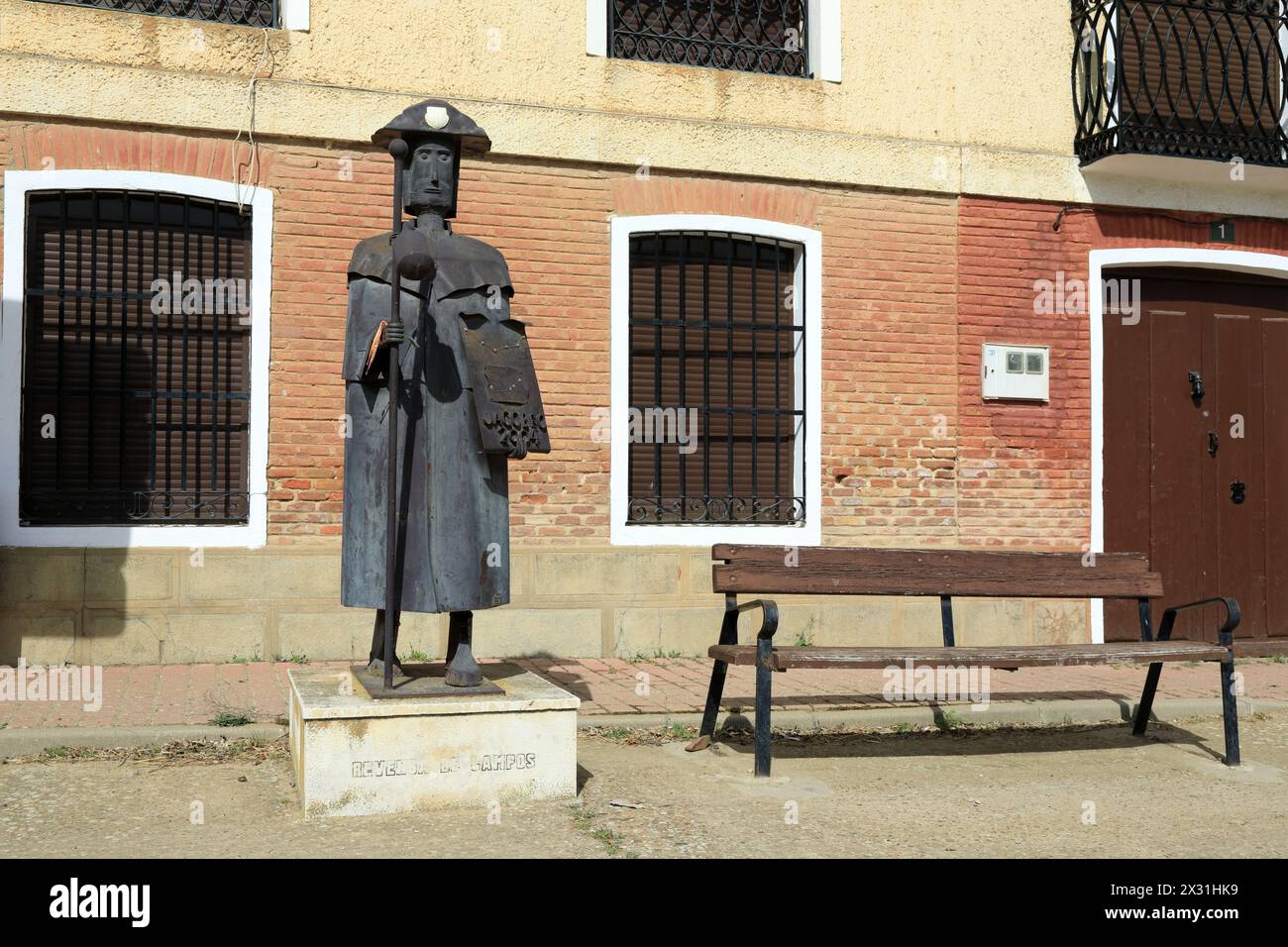 geography / travel, Spain, Palencia, Revenga de Campos, statue of a pilgrim, ADDITIONAL-RIGHTS-CLEARANCE-INFO-NOT-AVAILABLE Stock Photo